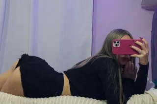 Yennifer Soy nueva en la ciudad de Denver 😈😈😍 photo 3