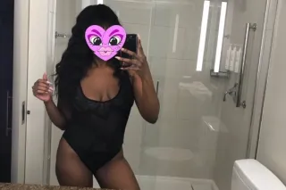NAOMI GODDE$$ photo 6