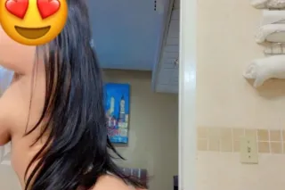 hola soy mela puede venir a mi hotel y tambien delivery , envia tu mensaje...Hi, I'm Mela, can you come Send your message photo 6