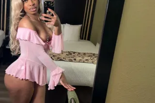 Pretty In Pink, Ebony Blonde Bombshell 💄💋NO BARE ANAL OR GFE! photo 4