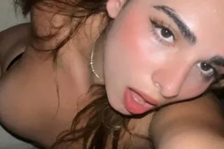 SEXY AND CURVY photo 2