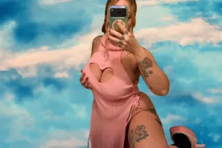 New to town! Visiting 22nd-24th. Offering FDSM, BDSM, & GFE 😊😈😍 photo 2