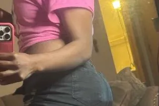 Slim thicc🍑Water Booty💦 photo 3