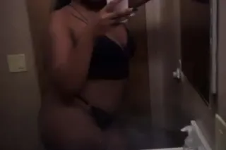 lets have fun outcalls only in not taking incalls Gotta use condoms at all times photo 3