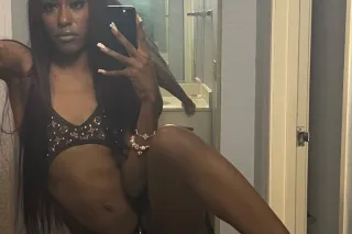 FROM OUT OF TOWN🗺 Wet Pussy 💦 Vaccum Grip 😮‍💨 Attentive Head 🍆💧 $100 QV SPECIALLLSSSS 💰 LETS PLAY ▶ ALWAYS AVAILABLE ⏰OUTCALLS AVAILABLE 🚘