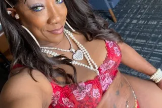 tasty Blair photo 4