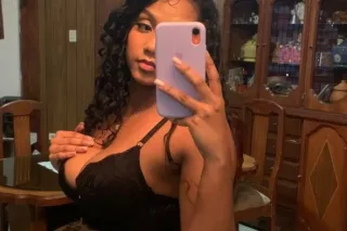 LATINA SEXY DISPONIBLE photo 1
