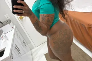 HIGH OFF ME photo 4