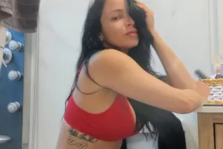 Mami rica con ganas de lamerte el culo !!!! ACTRIZ PORNO REAL !!