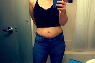 SEXY SLUT FOR YOUR EARLY MORNING PLEASURE photo 10