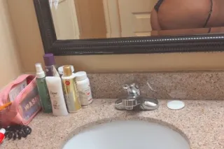 😘🍭NEW in TOWN💋BIG Butt SLUT🍑💦 ready to be FUCKED💦 photo 2