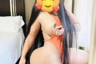 I am the sexiest Colombian photo 2