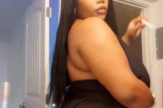 THICK CARMEL PUSSY💦👅 photo 3