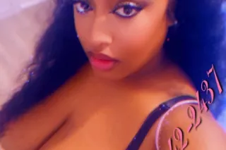 ꧁ 🎀𝕊𝕌ℙ𝔼ℝ ℙℝ𝔼𝕋𝕋𝕐🎀CUM PUT UR COCK BETWEEN MY 3⃣8⃣𝙂 TITTIES꧂ VERIFIED 👇🏽