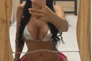 beautiful, affectionate, sexy girl photo 3