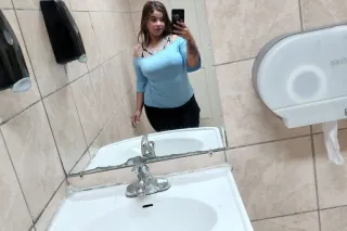 Soy una chica latina sexy, con ganas de pasarla bien con un hombre agradable y de buen trato. photo 3