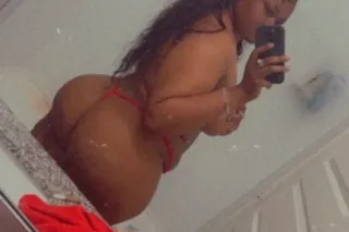 THICKEST AND JUICIEST YOULL EVER HAVE photo 1