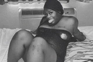 number in picture text that number only or call ...back in town lemme satisfie you photo 4