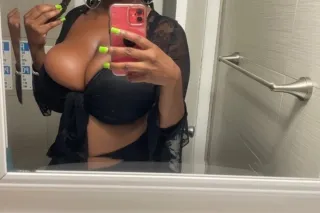 smell it fuck it suck it 😽🤭😛 come play with these double ds