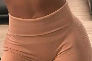 Cum play in this Kandy photo 1
