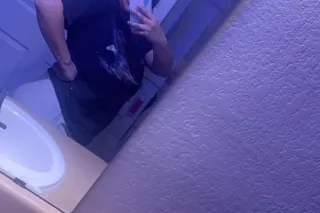 COME SEE ME photo 4