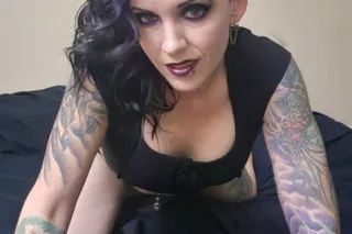 Petite Firecracker photo 3