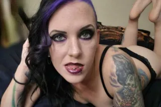 Petite Firecracker photo 1