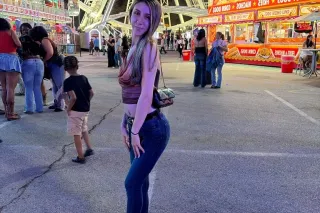 YOUR FAV PETITE GIRL IS BACK!🥰 photo 3
