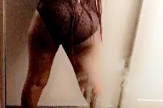 🍾🎉🥳It's my birthday 🎂weekend let's have some fun🎁🥂 💕im all over eye catching 😻 photo 2