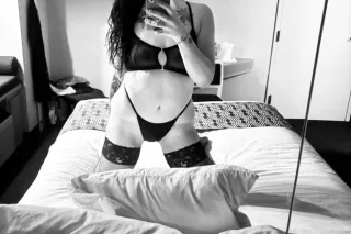 check me out 💕 photo 3