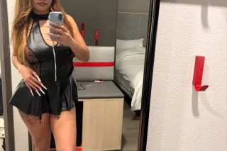 Kink-Friendly Blasian FemDom🖤🎀 | Refined & Open-Minded 😈🍑⛓ photo 8