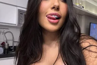 make this experience worth a lifetime babe photo 5