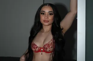 4 Foot 9 middle eastern bombshell 😍💦100% Real No Catfish Facetime Verification Available💋 photo 4