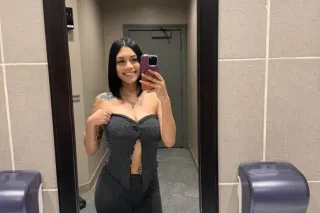 CLASSY LATINA