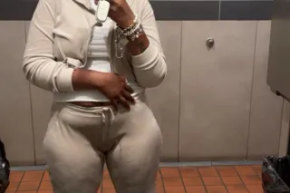 💋PRETTIE THICK VIXEN 🤗😜🤪 📲 text me photo 4