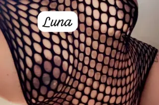 mulata caliente photo 2