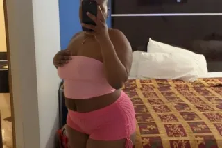 thick girl WITH TIGHT PUSSY -OUYCALLS photo 3