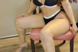 LATINA CALIENTE ESPERANDOTE AMOR LLAMAME PAPACITO ❤