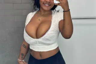 💋Sexy Petite Ebony💦Charming n Delicious Pussy😋 ✅Content Sell✅