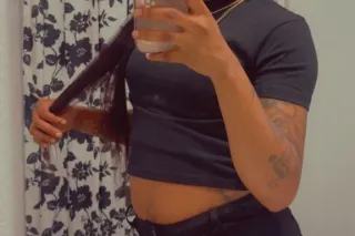 Miss Chinx Back in LA 😍 car dates only photo 2