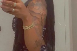 Miss Chinx Back in LA 😍 car dates only photo 1