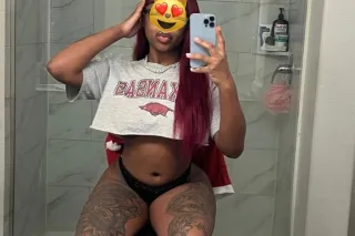 📰DONT WANA KEEP LOOKING📬 COME SEE ME I HAVE🧾 NO RUSH N 🏋🏽♀TWO POP SPECIALS HURRY 🤸🏽♂
