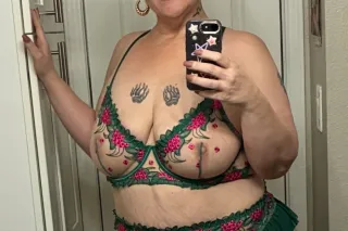 mature bbw 🩷MILF 😛 ft shows available photo 6