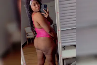hey daddy😘 read my bio😩 incall only 😊this pussy miss you❤