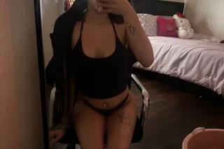 New in Town 💕 limited time! photo 5