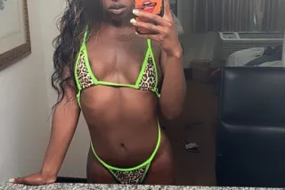 CHOCOLATE🍫 SEXY💋PEITIE CREAMY FREAK😏 photo 4