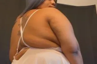 SEXY BBW CANDY LAND RIVER TOWN photo 7