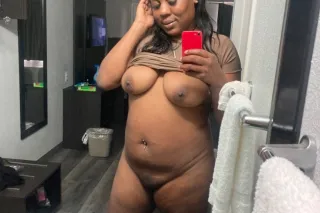 60 handjobs🚗 incall 80qv/120hh💰have me your way nothing bare 💦Tall slim thick baby with the grip🫦 All 3 holes Available qv special ask about it🫦i promise you nothing loose over here photo 2
