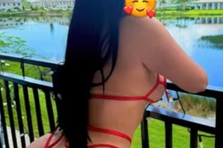 im new in town available sexy gril colombian i like milk and Bbj text me or call me baby incall 😍😍😇😇😇😇 photo 2