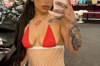 hey babe me and my girlfriend ate back photo 4